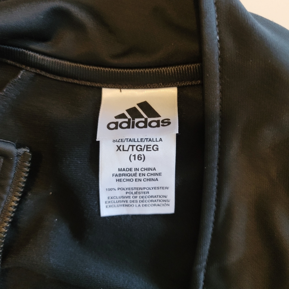 Girls 3 Pc Addidas Outfit - Picture 3 of 7